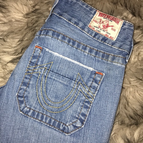 TRUE RELIGION “Sammy” Light Wash Distressed Denim - Picture 3 of 8